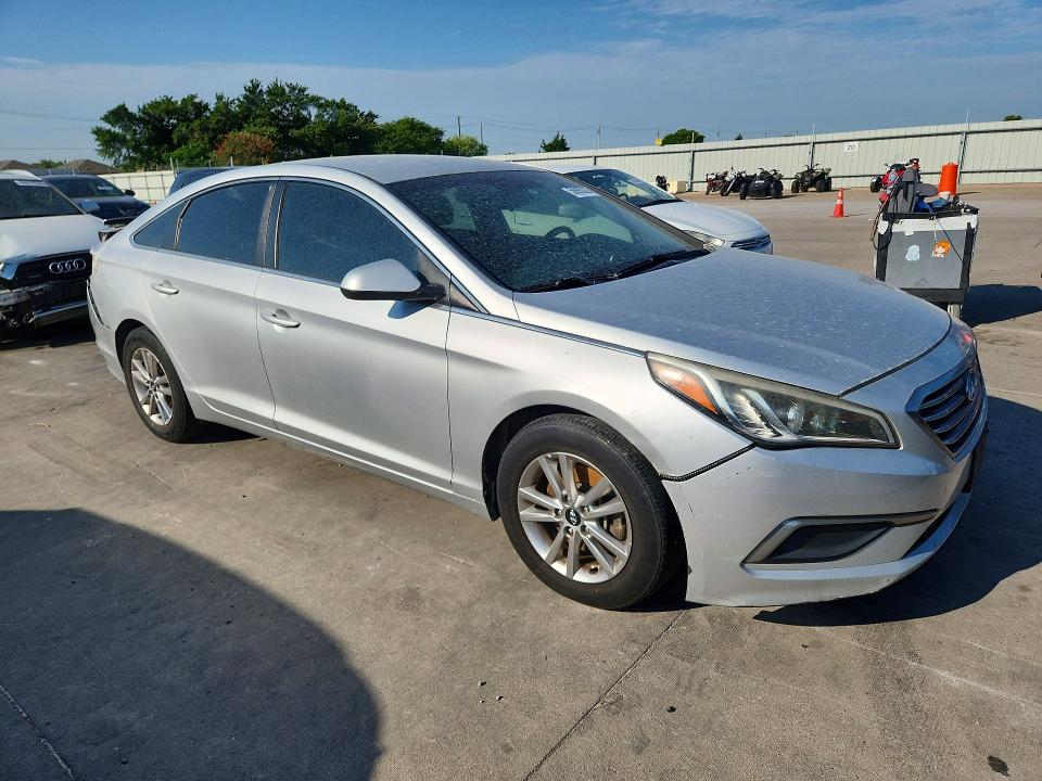 2016 Hyundai VIN 5NPE24AF4GH374747 COPART salvage auction — REAR END, TX - SALVAGE VEHICLE TITLE, sold $150 on 2026-07-25 (photo 4)