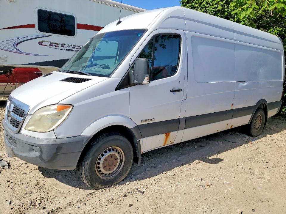 2008 Dodge Sprinter VIN WD0PE845185282479 COPART salvage auction — SIDE, Ks - Certificate Of Title, sold $100 on 2026-07-23 (photo 1)