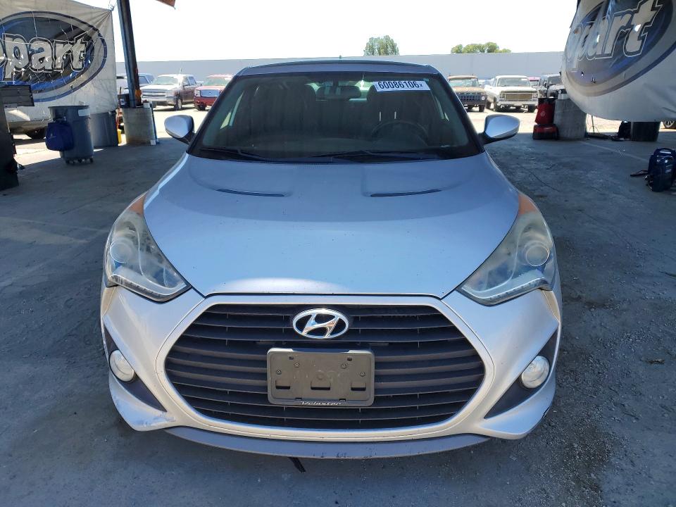 2015 Hyundai Veloster VIN KMHTC6AEXFU225153 COPART salvage auction — SIDE, Mt - Dis/Dlr/Exp Only Clean Title, sold $30 on 2026-07-28 (photo 5)