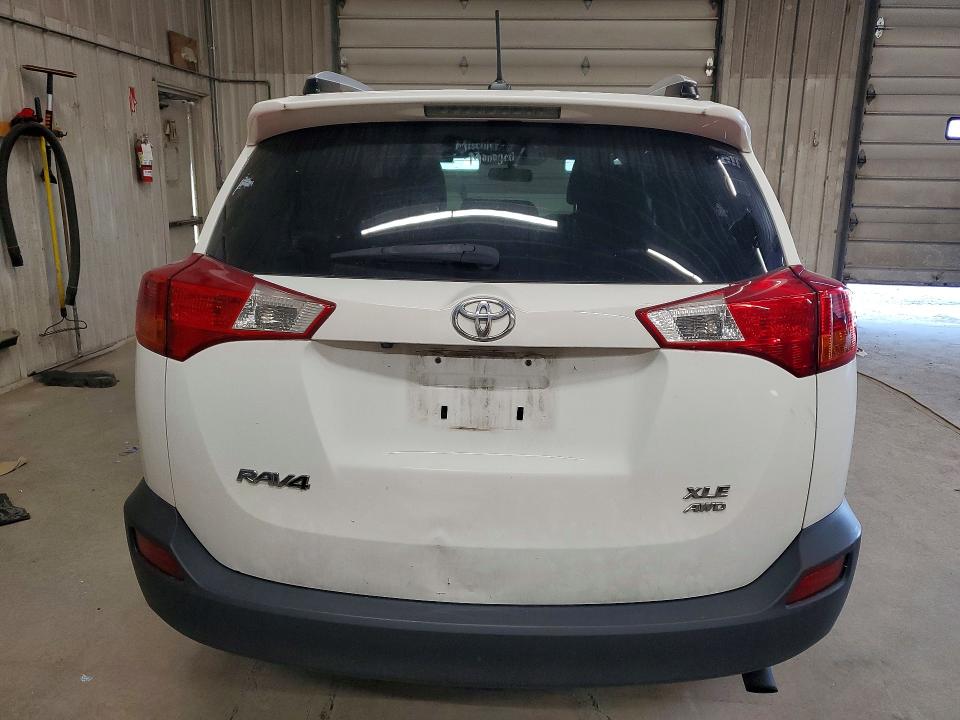 2015 Toyota Rav 4 VIN JTMRFREV3FD102408 COPART salvage auction — MINOR DENT/SCRATCHES, Pa - Cert Of Title, sold $4,950 on 2026-07-09 (photo 6)