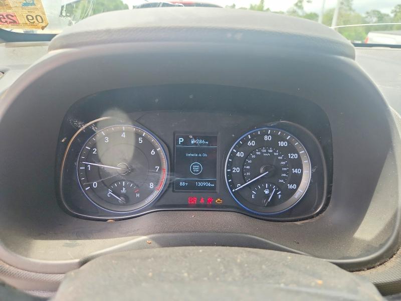 2019 Hyundai VIN KM8K33A59KU269939 COPART salvage auction — MINOR DENT/SCRATCHES, La - Certificate Of Title (P), sold $4,600 on 2026-07-31 (photo 9)