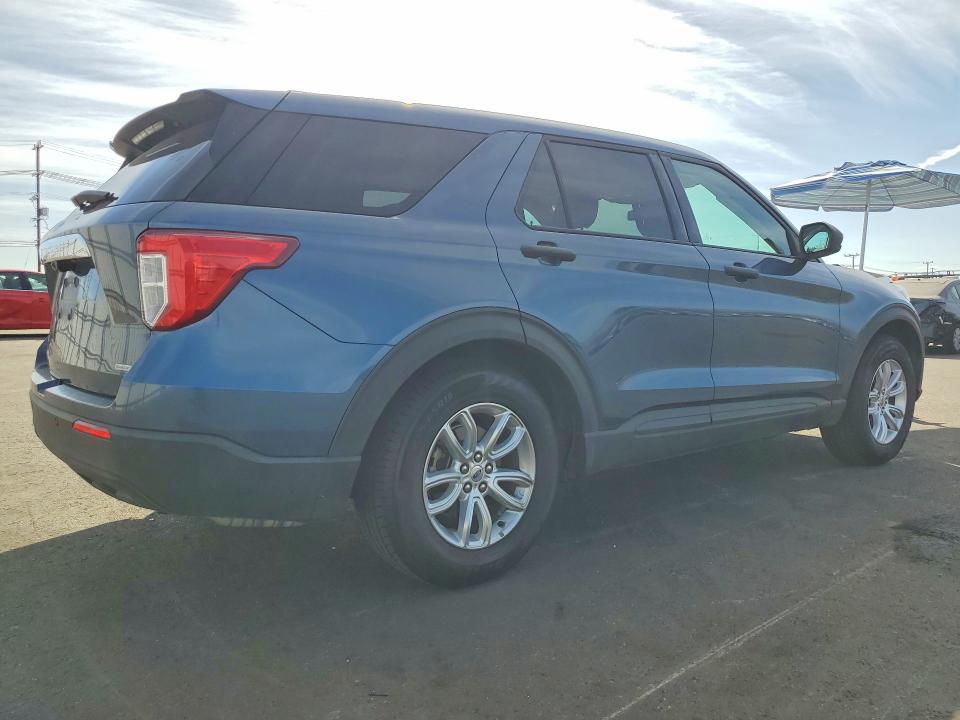 2020 Ford Explorer VIN 1FMSK7BH2LGB31081 COPART salvage auction — MINOR DENT/SCRATCHES, CA - DIS/DLR/EXP ONLY CLEAN TITLE (P), sold $7,100 on 2026-07-29 (photo 3)
