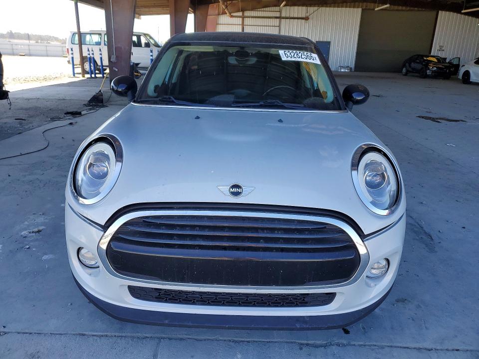 2018 Mini Cooper VIN WMWXU1C52J2F81152 COPART salvage auction — SIDE, CA - SALVAGE CERTIFICATE, sold $2,300 on 2026-08-27 (photo 5)