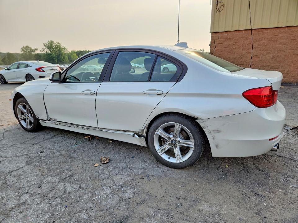 2013 BMW 3er VIN WBA3B5C5XDF592972 COPART salvage auction — SIDE, Ny - Mv-907A Salvage Certificate, sold $1,000 on 2026-08-03 (photo 2)