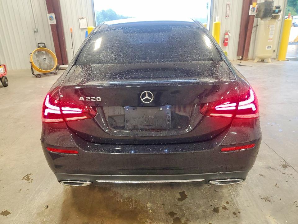 2019 Mercedes-benz A-klasse VIN WDD3G4EB4KW001569 COPART salvage auction — MINOR DENT/SCRATCHES, MT - DEALER ONLY CLEAN TITLE (P), sold $7,200 on 2026-08-20 (photo 6)