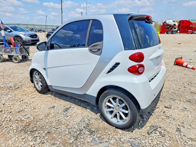 2010 Smart Fortwo VIN WMEEJ3BA4AK358154 COPART salvage auction — MECHANICAL, Oh - Certificate Of Title, sold $575 on 2026-08-07 (photo 2)