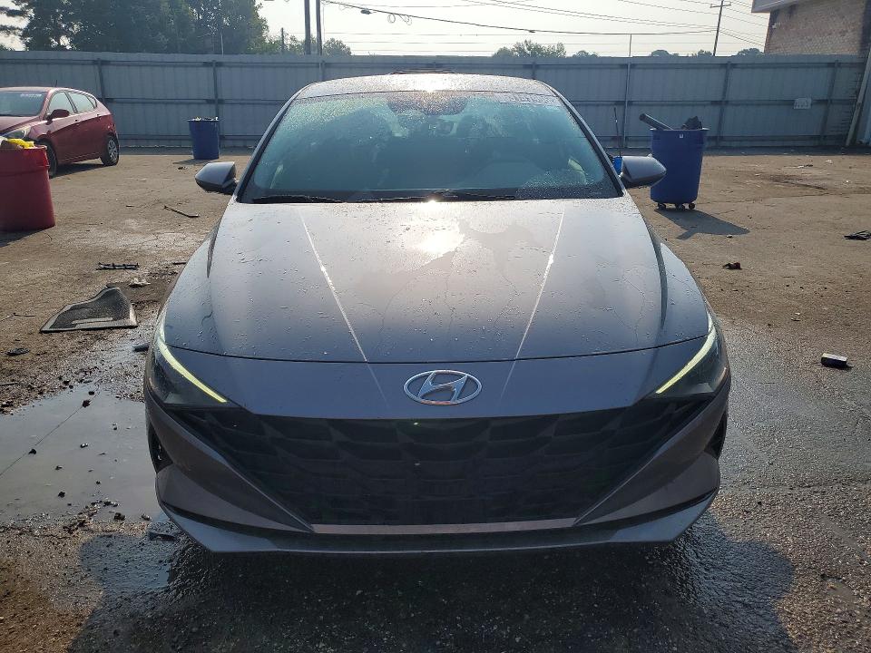 2023 Hyundai Elantra VIN KMHLS4AG8PU617123 COPART salvage auction — NORMAL WEAR, Al - Certificate Of Title, sold $12,800 on 2026-08-20 (photo 5)