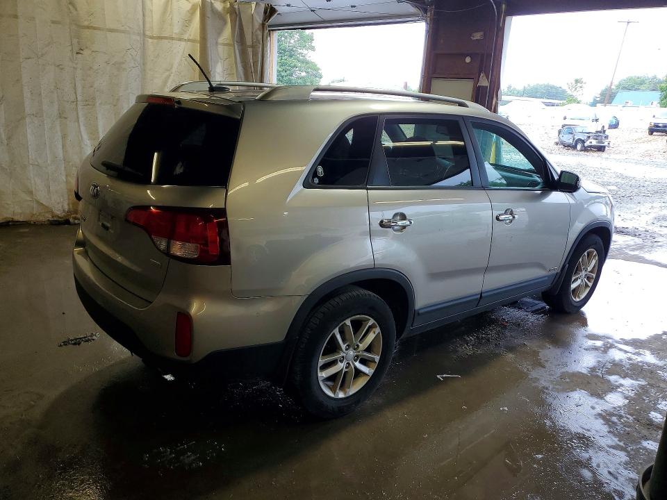 2015 Kia Sorento VIN 5XYKTDA64FG570127 COPART salvage auction — FRONT END, Salvage Title, sold $950 on 2026-07-16 (photo 3)