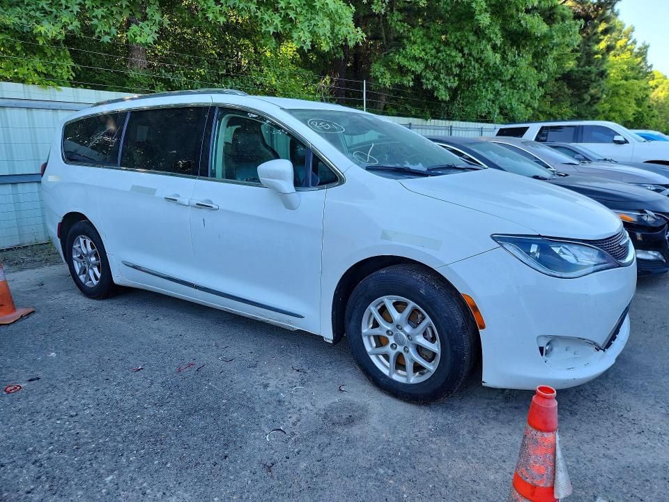 2020 Chrysler Pacifica VIN 2C4RC1BG0LR276462 COPART salvage auction — MECHANICAL, KS - CERTIFICATE OF TITLE, sold $1,100 on 2026-07-28 (photo 4)