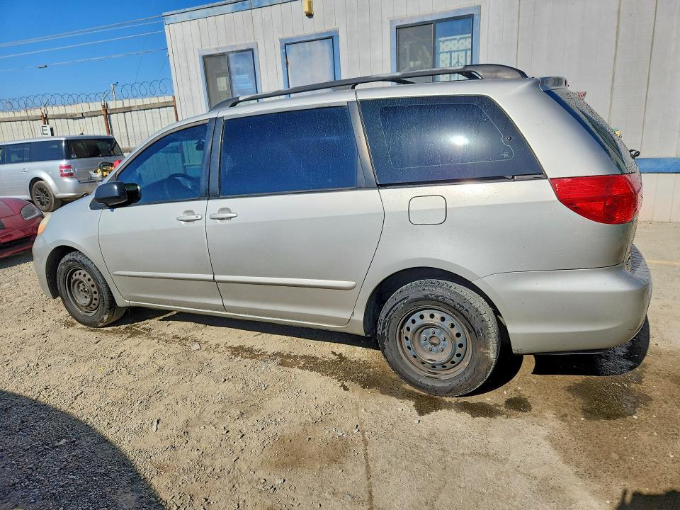 2010 Toyota Sienna VIN 5TDKK4CC6AS326111 COPART salvage auction — NORMAL WEAR, CA - DLR/DIS/EXP ONLY SALVAGE TITLE, sold $225 on 2026-07-20 (photo 2)