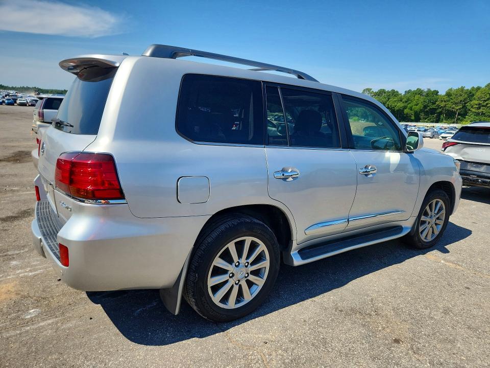 2010 Lexus Lx 570 VIN JTJHY7AX6A4055107 COPART salvage auction — NORMAL WEAR, AL - CERTIFICATE OF TITLE, sold $2,850 on 2026-07-27 (photo 3)