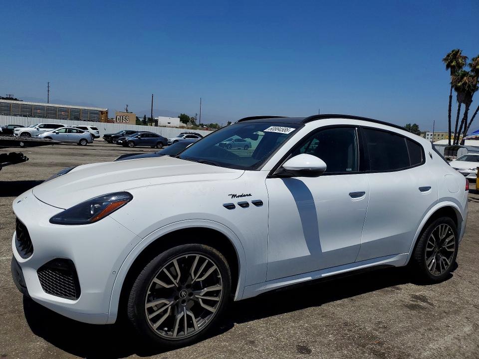 2023 Maserati Grecale VIN ZN682AVM7P7429635 — COPART salvage auction photo