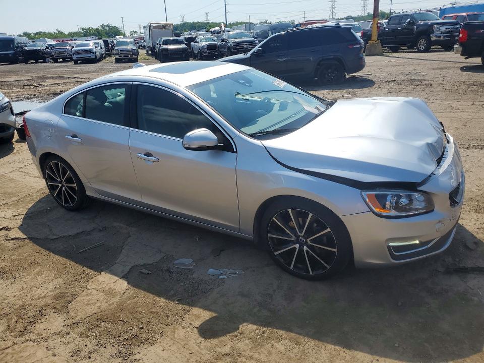 2016 Volvo S60 VIN YV126MFK4G2411806 COPART salvage auction — FRONT END, Mi - Certificate Of Title, sold $1,850 on 2026-08-11 (photo 4)