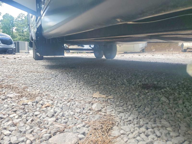 2019 Jayco Jay flight VIN 1UJBJ0BR2K17X0084 COPART salvage auction — SIDE, AL - CERT OF TITLE-SALVAGE TITLE, sold $5,000 on 2026-10-01 (photo 8)