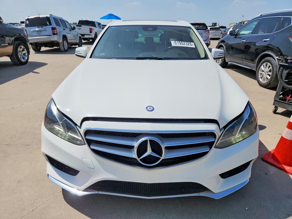 2015 Mercedes-benz E-klasse VIN WDDHF5KB6FB122958 COPART salvage auction — REAR END, Tx - Salvage Vehicle Title, sold $675 on 2026-07-27 (photo 5)