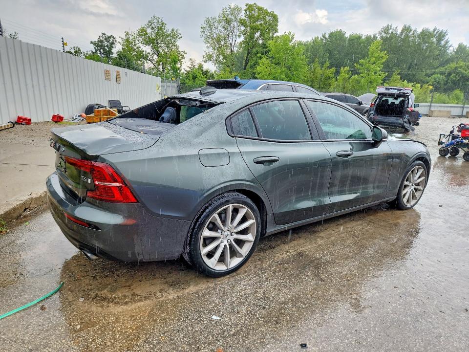 2020 Volvo S60 VIN 7JRA22TK2LG048913 COPART salvage auction — ROOF, Salvage Title, sold $200 on 2026-07-30 (photo 3)
