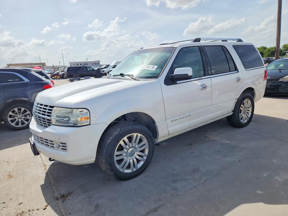 2011 Lincoln Navigator VIN 5LMJJ2H55BEJ01384 COPART salvage auction — SIDE, TX - CERTIFICATE OF TITLE, sold $475 on 2026-09-17 (photo 1)