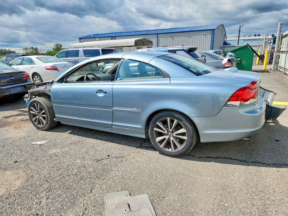 2010 Volvo C70 VIN YV1672MC3AJ091762 COPART salvage auction — FRONT END, PA - CERTIFICATE OF SALVAGE, sold $175 on 2026-08-11 (photo 2)