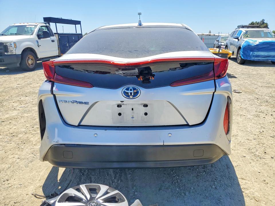 2017 Toyota Prius VIN JTDKARFP8H3021168 COPART salvage auction — REAR END, Ca - Salvage Certificate, sold $6,000 on 2026-07-23 (photo 6)