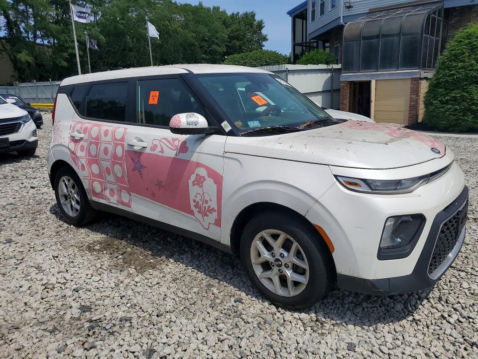 2020 Kia Soul VIN KNDJ23AU0L7020990 COPART salvage auction — MINOR DENT/SCRATCHES, Ma - Certificate Of Title, sold $275 on 2026-07-30 (photo 4)