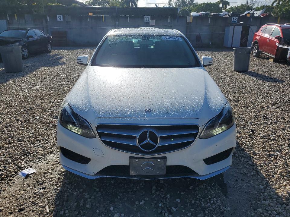 2014 Mercedes-benz E-klasse VIN WDDHF5KB6EA885793 COPART salvage auction — REAR END, Fl - Cert Of Title Slvg Rebuildable, sold $3,600 on 2026-08-07 (photo 5)
