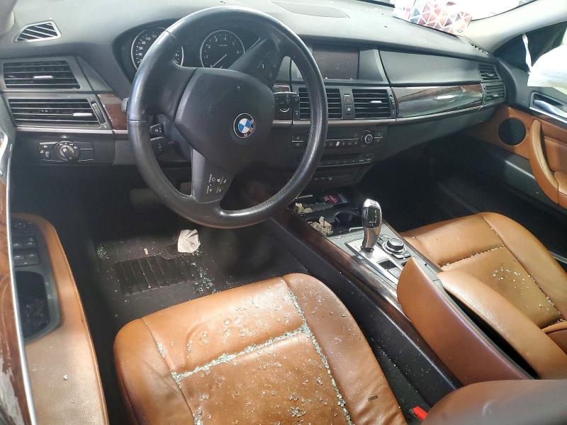 2010 BMW X5 VIN 5UXFE4C51AL278799 COPART salvage auction — INTERIOR BURN, On - Permit Irrepairable, sold $150 on 2026-07-30 (photo 8)