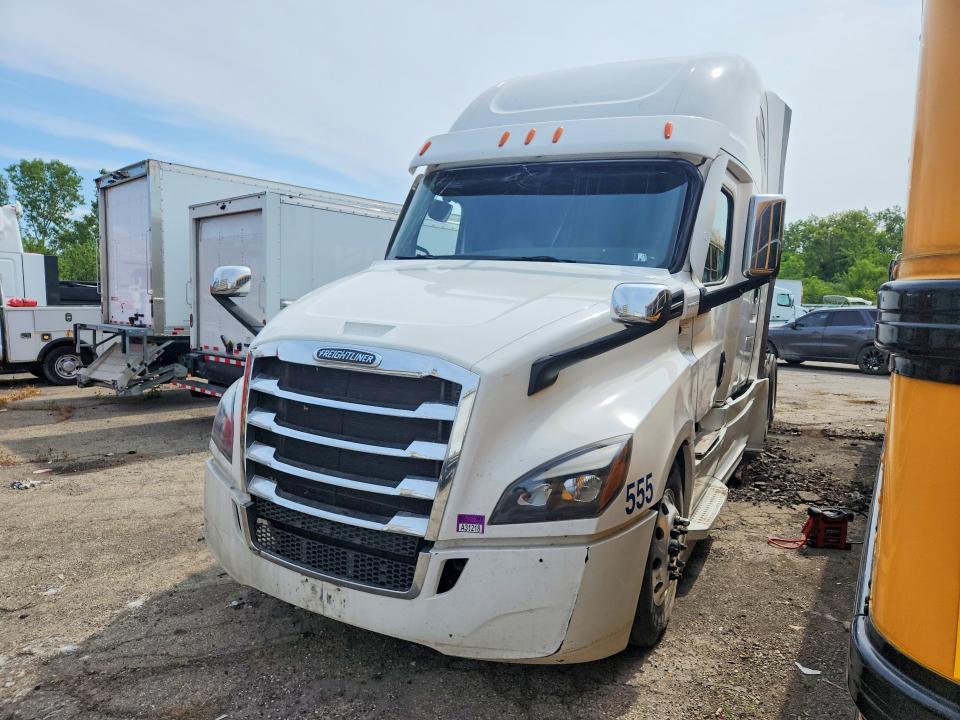 2022 Freightliner Cascadia 126 VIN 3AKJHHDR6NSND0184 — COPART salvage auction photo