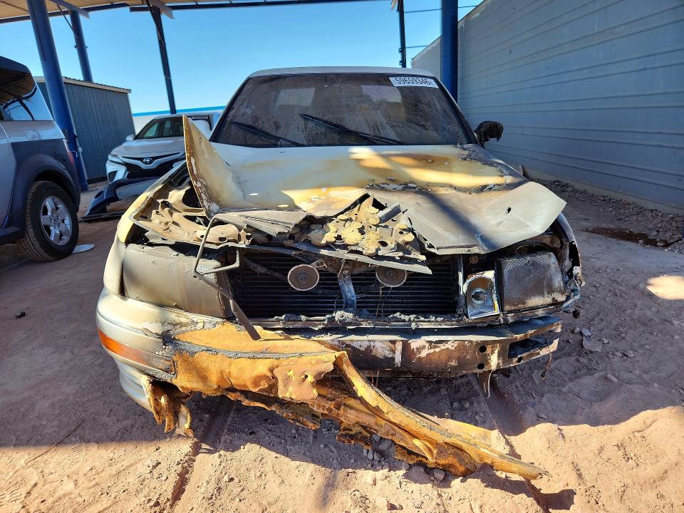 1990 Lexus Ls 400 VIN JT8UF11E8L0005725 COPART salvage auction — BURN, AZ - CERT OF TITLE - SALVAGE, sold $150 on 2026-07-09 (photo 5)