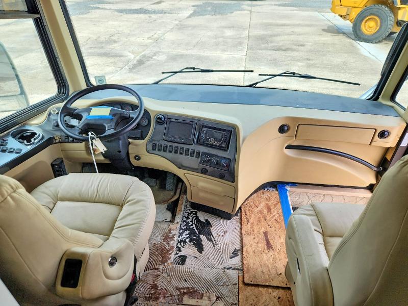 2011 Freightliner Chassis VIN 4UZACHBS4BCBH1726 COPART salvage auction — FRONT END, LA - CERT OF TITLE-SALVAGE, sold $2,650 on 2026-07-29 (photo 5)