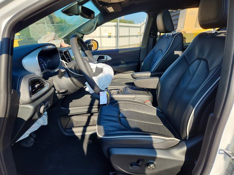 2026 Chrysler Pacifica VIN 2C4RC1GG5TR207047 COPART salvage auction — FRONT END, Salvage Title, sold $9,200 on 2026-07-22 (photo 7)