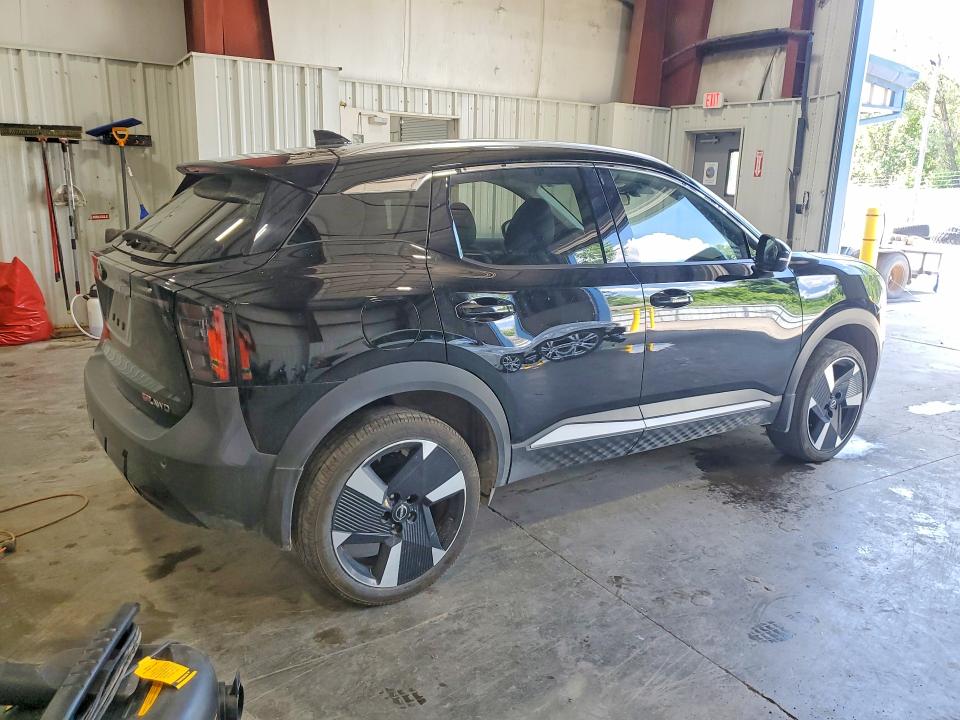 2025 Nissan Kicks VIN 3N8AP6DB3SL363224 COPART salvage auction — FRONT END, Ny - Mv907A W/Unsatisfied Lien, sold $8,300 on 2026-08-17 (photo 3)