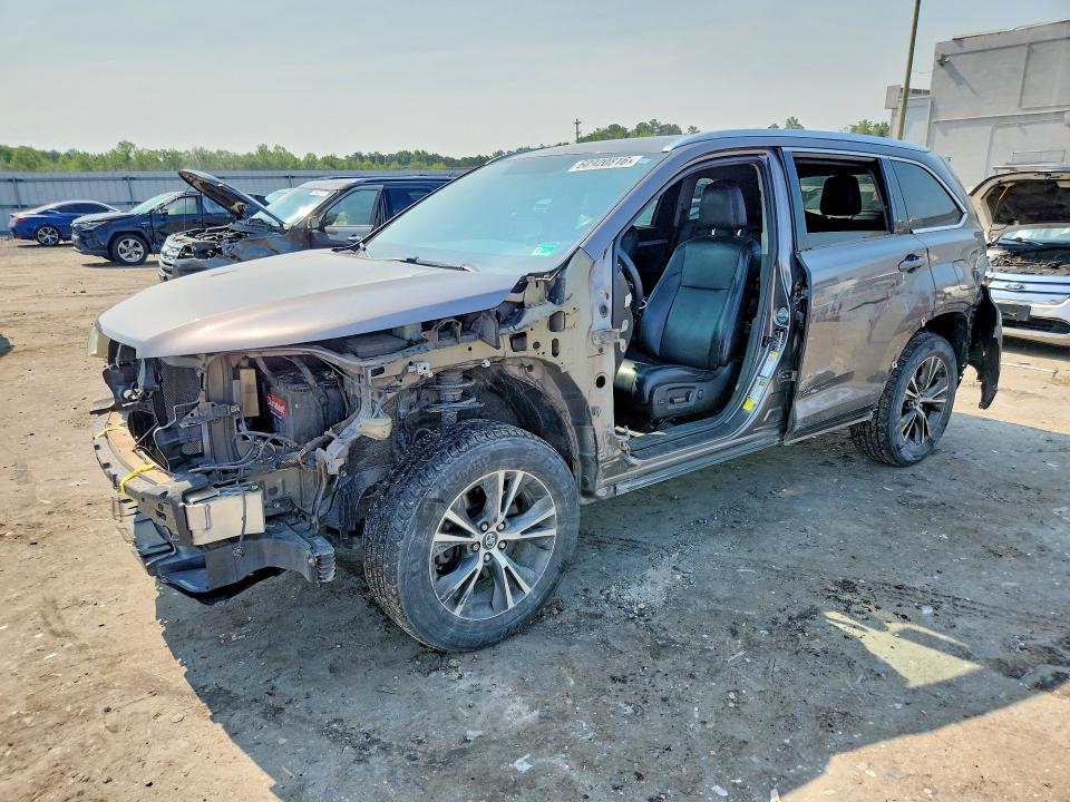 2016 Toyota Highlander VIN 5TDJKRFH5GS319286 COPART salvage auction — SIDE, VA - CERT OF TITLE - SALVAGE, sold $6,100 on 2026-07-29 (photo 1)