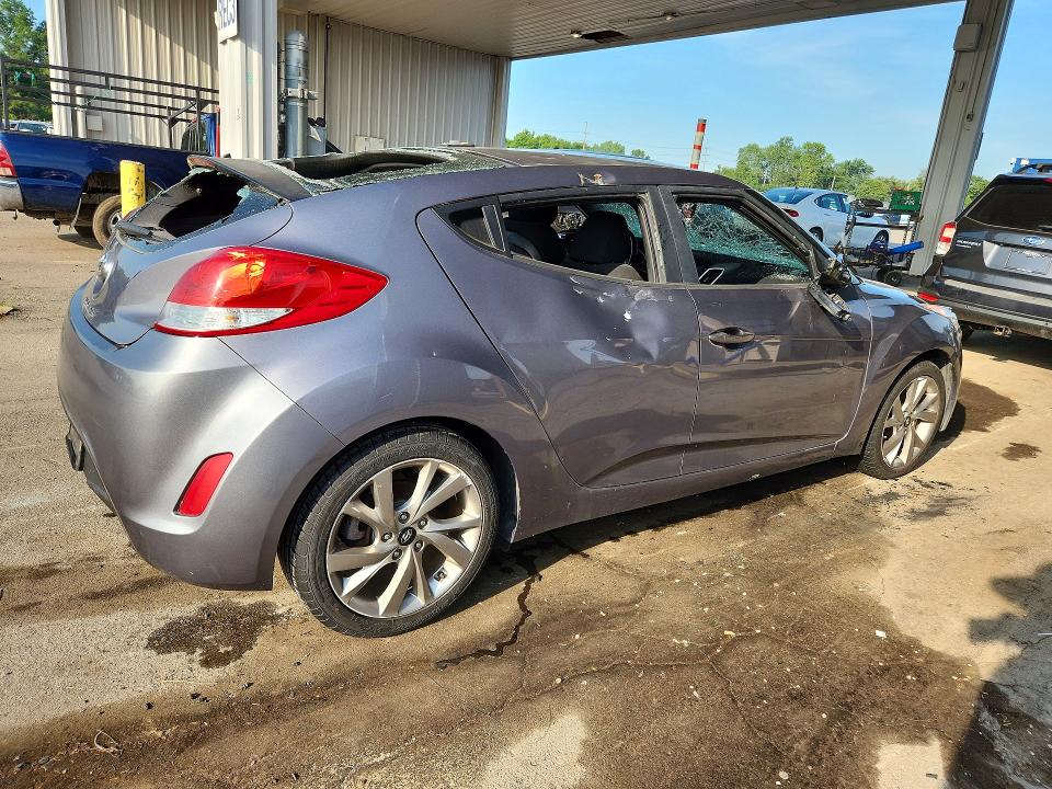 2017 Hyundai Veloster VIN KMHTC6AD5HU309567 COPART salvage auction — VANDALISM, Oh - Certificate Of Title, sold $325 on 2026-07-27 (photo 3)