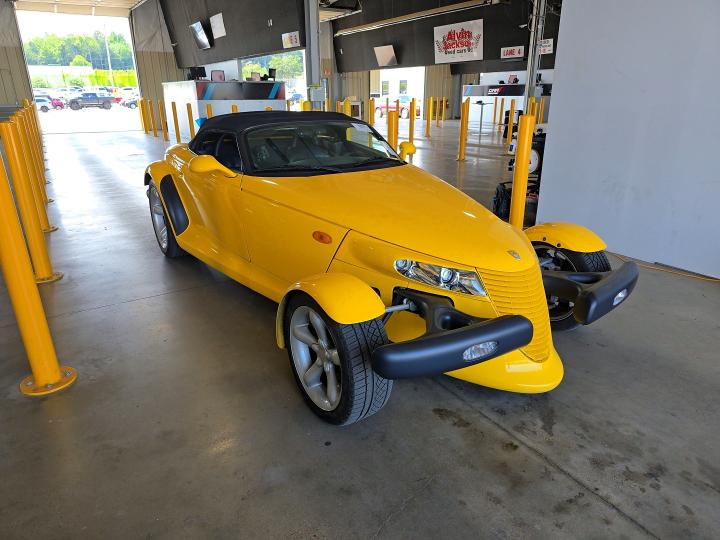 1999 Plymouth Prowler VIN 1P3EW65G0XV501156 COPART salvage auction — NORMAL WEAR, MS - CERT OF TITLE W/SALVAGE HISTOR (P), sold $15,600 on 2026-07-28 (photo 1)
