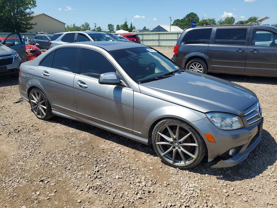 2009 Mercedes-benz C class VIN WDDGF81X39R083459 COPART salvage auction — MECHANICAL, Ny - Certificate Of Title, sold $425 on 2026-08-17 (photo 4)