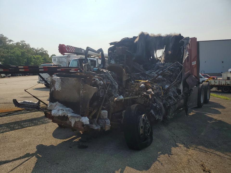 2015 Freightliner Cascadia VIN 1FUJGLD51FLGE8274 COPART salvage auction — BURN, PA - CERTIFICATE OF SALVAGE, sold $150 on 2026-07-22 (photo 1)