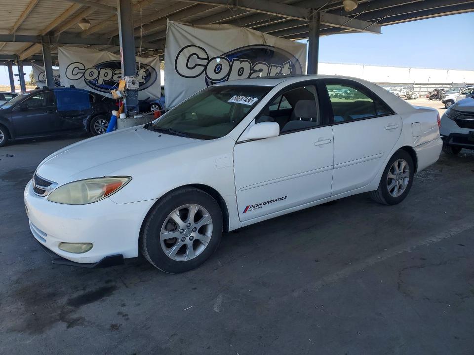 2004 Toyota Camry VIN JTDBE30K240261164 COPART salvage auction — SIDE, CA - DIS/DLR/EXP ONLY CLEAN TITLE, sold $500 on 2026-07-23 (photo 1)
