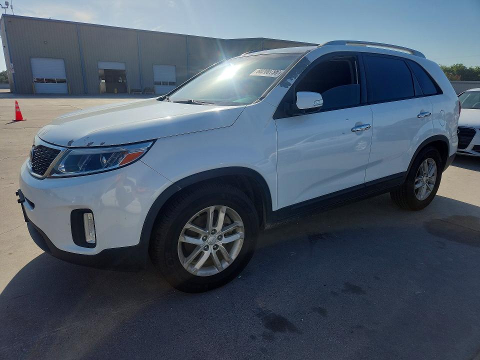 2014 Kia Sorento VIN 5XYKT3A66EG475738 COPART salvage auction — MINOR DENT/SCRATCHES, Tx - Certificate Of Title (P), sold $900 on 2026-07-18 (photo 1)