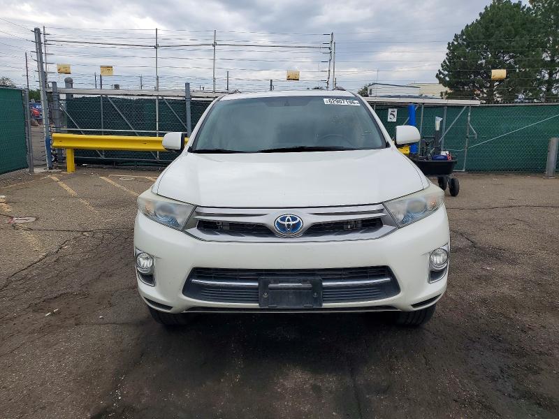 2013 Toyota Highlander VIN JTEDC3EH9D2016728 COPART salvage auction — MINOR DENT/SCRATCHES, Co - Dis/Dlr/Exp Only Clean Title, sold $2,400 on 2026-07-30 (photo 5)