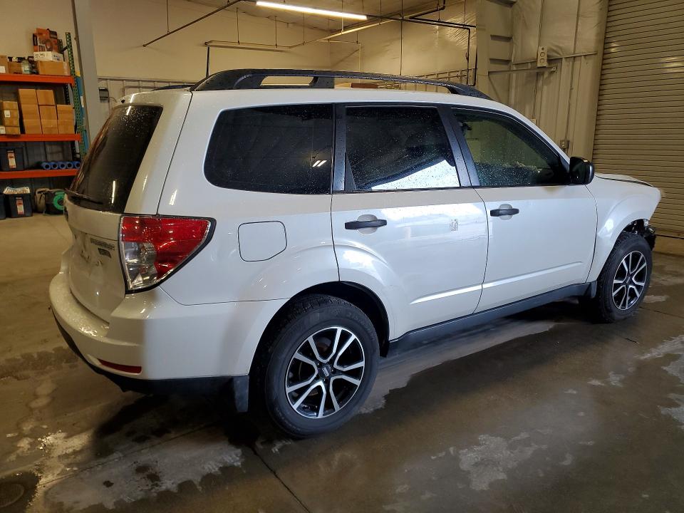 2012 Subaru Forester VIN JF2SHBBC5CH414354 COPART salvage auction — FRONT END, Mn - Cert Of Title-Prior Salvage, sold $1,050 on 2026-07-27 (photo 3)