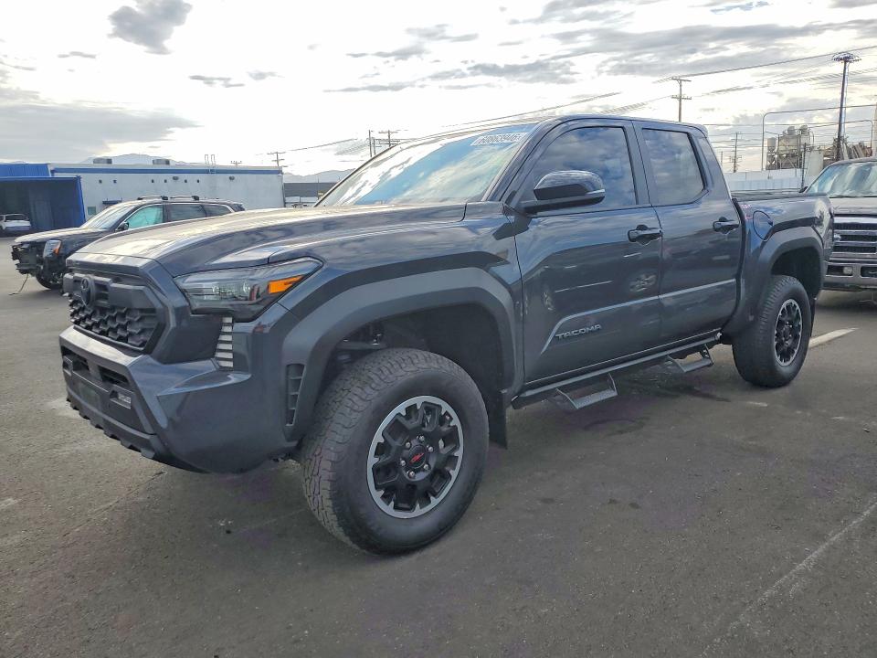 2024 Toyota Tacoma VIN 3TMLB5JN9RM082044 — COPART salvage auction photo