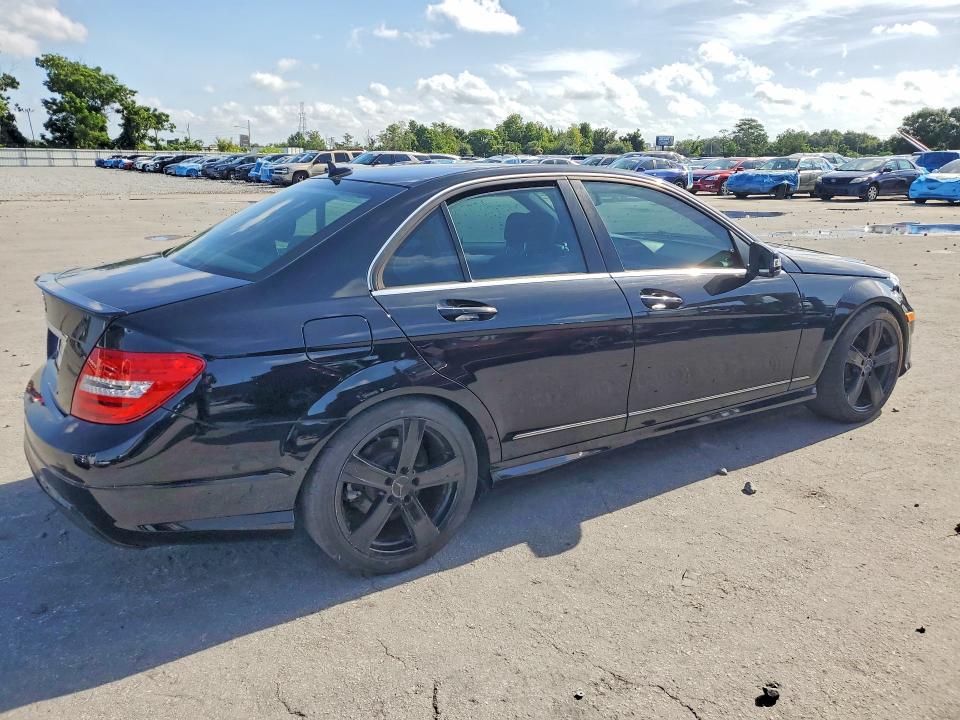 2013 Mercedes-benz C class VIN WDDGF4HB5DA797538 COPART salvage auction — WATER/FLOOD, Fl - Certificate Of Title, sold $375 on 2026-07-31 (photo 3)