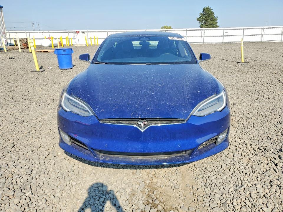 2020 Tesla Model s VIN 5YJSA1E26LF415416 COPART salvage auction — NORMAL WEAR, Id - Cert Of Title -Rebuilt Salvage, sold $1,800 on 2026-07-29 (photo 5)