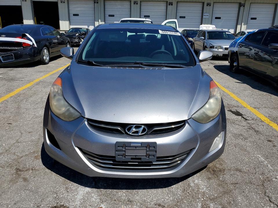 2013 Hyundai Elantra VIN KMHDH4AE9DU564624 COPART salvage auction — MINOR DENT/SCRATCHES, KY - CERT OF TITLE-SALVAGE (P), sold $125 on 2026-07-30 (photo 5)