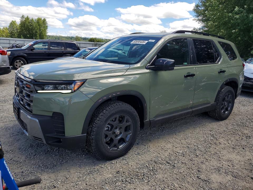 2026 Honda Pilot VIN 5FNYG1H69TB012652 COPART salvage auction — SIDE, WA - BILL OF SALE, sold $15,700 on 2026-07-27 (photo 1)