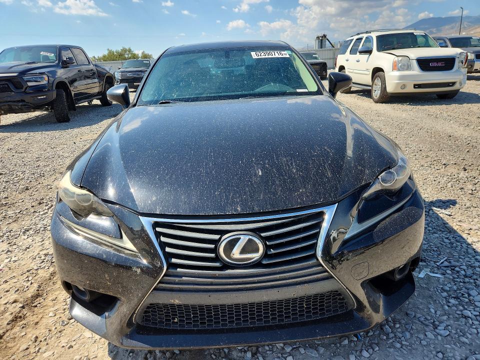 2014 Lexus Is VIN JTHCE1D24E5003699 COPART salvage auction — MINOR DENT/SCRATCHES, NM - CERTIFICATE OF TITLE, sold $3,100 on 2026-07-28 (photo 5)