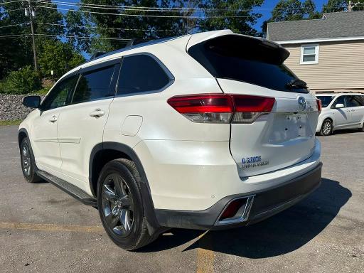2018 Toyota Highlander VIN 5TDDZRFH9JS890764 COPART salvage auction — MINOR DENT/SCRATCHES, WV - CERTIFICATE OF TITLE, sold $2,750 on 2026-07-29 (photo 2)