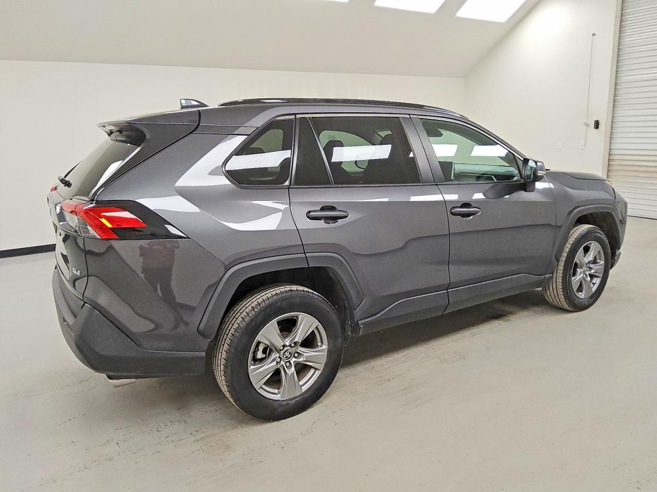 2024 Toyota RAV4 VIN 2T3W1RFV4RW337598 COPART salvage auction — Minor Dent/Scratches, TX - CERTIFICATE OF TITLE, sold $23,250 on 2026-08-20 (photo 3)