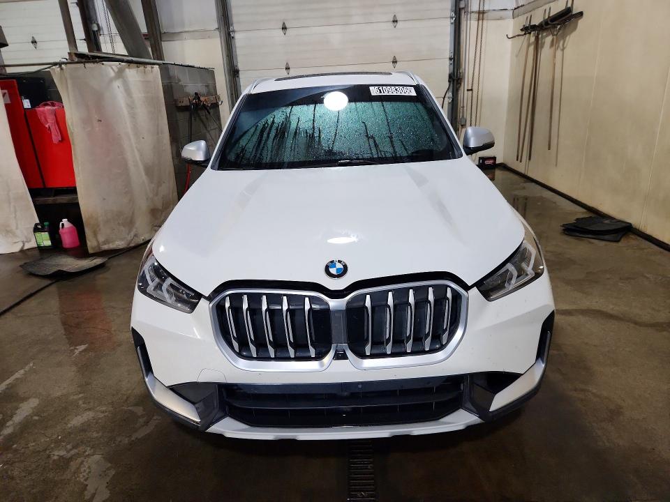 2024 BMW X1 VIN WBX73EF08R5Z38941 COPART salvage auction — NORMAL WEAR, Ak - Certificate Of Vehicle Title, sold $3,600 on 2026-07-28 (photo 5)