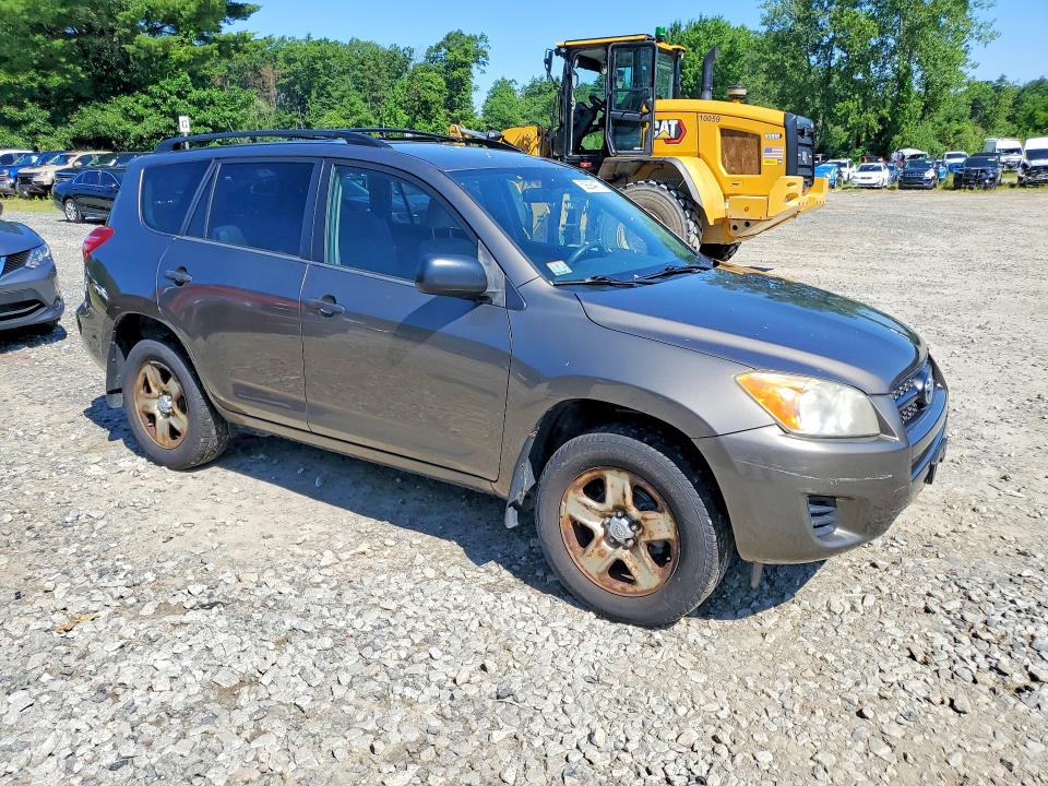 2009 Toyota Rav4 VIN JTMBF33V495005525 COPART salvage auction — MINOR DENT/SCRATCHES, MA - CERTIFICATE OF TITLE (P), sold $2,150 on 2026-07-22 (photo 4)